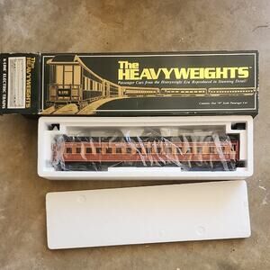 The Heavyweights Passenger Car Model- SP Daylight Instrcction Car Coach